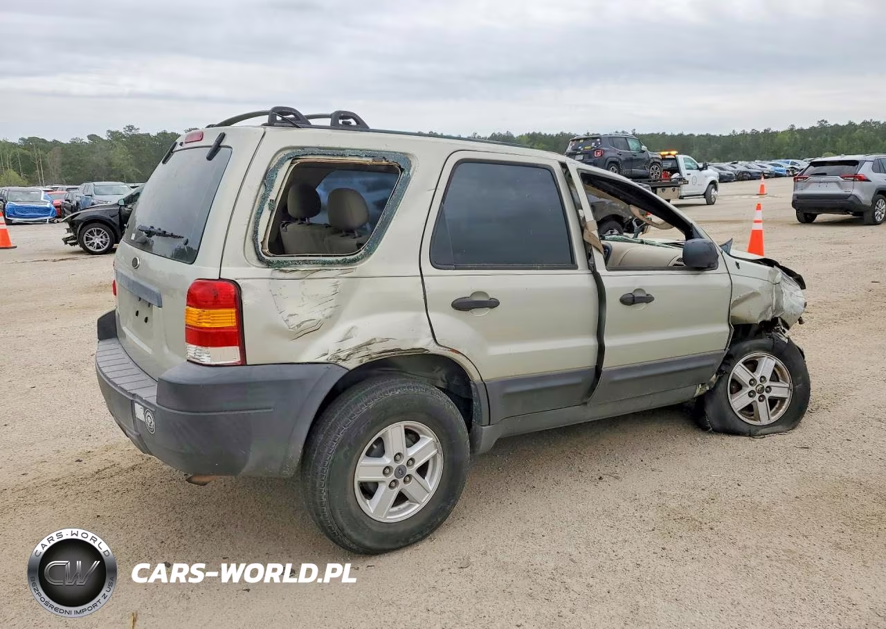 2006 Ford Escape Xls VIN:1FMYU02Z66KA47268 - 3
