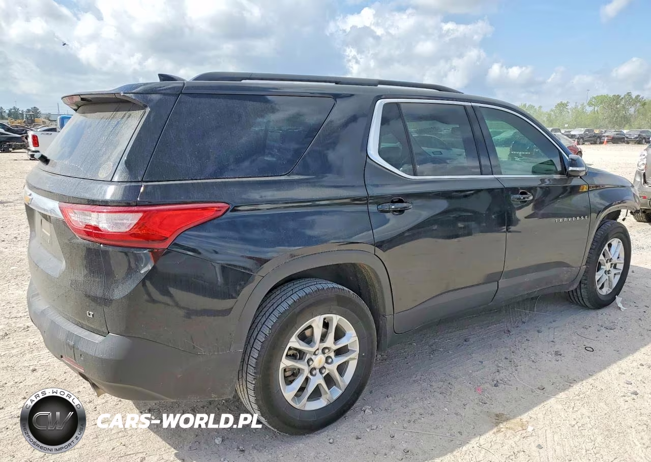 2019 Chevrolet Traverse Lt VIN:1GNERHKW0KJ151047 - 3