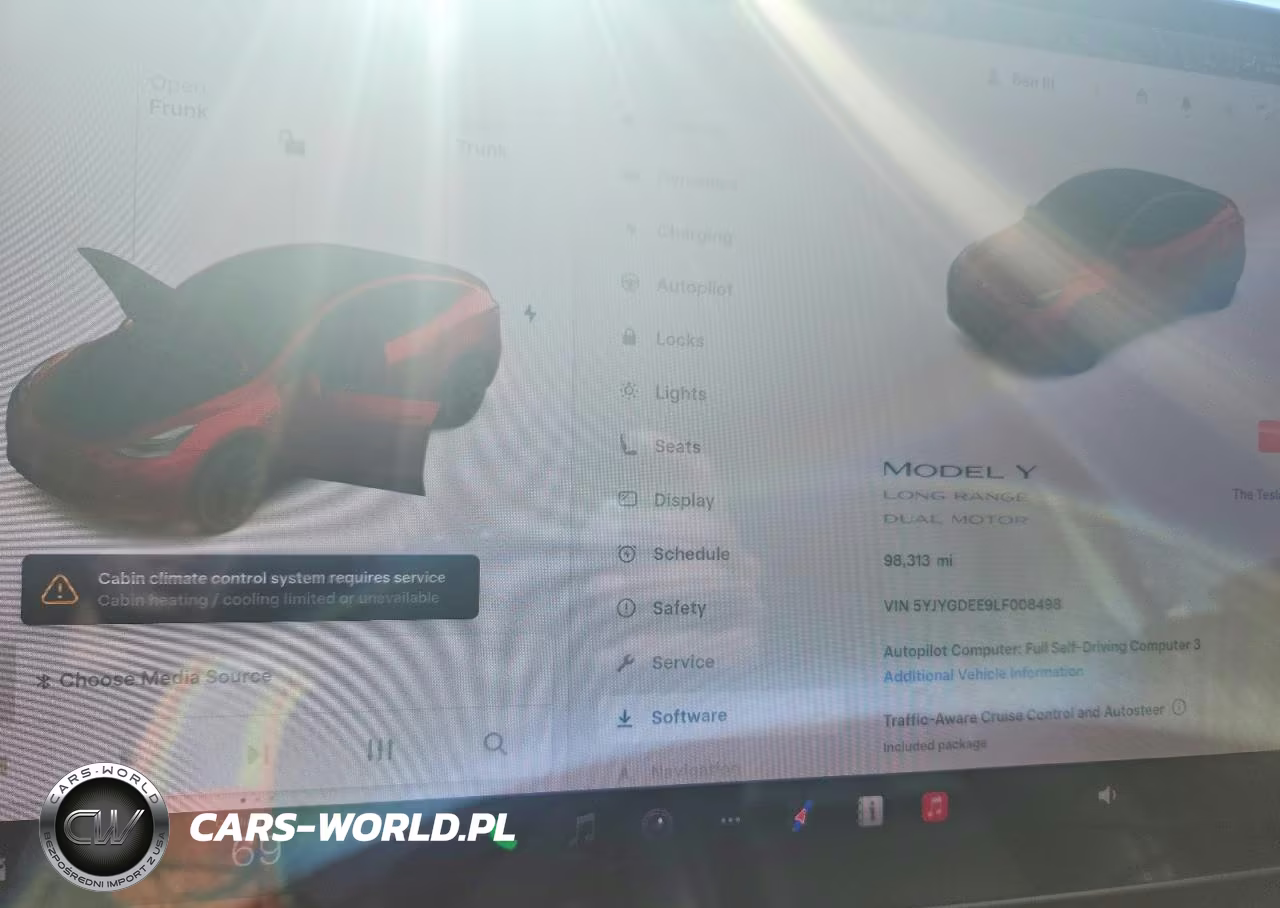 2020 Tesla Model Y VIN:5YJYGDEE9LF008498 - 9