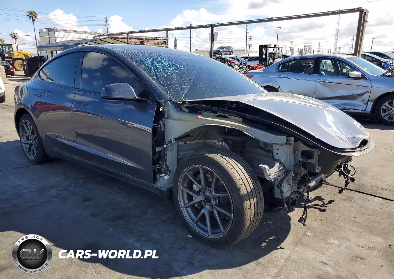 2022 Tesla Model 3 VIN:5YJ3E1EA1NF295981 - 4