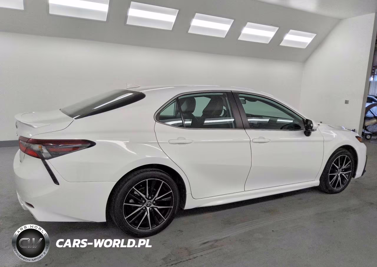 2024 Toyota Camry Se VIN:4T1G11AK3RU882607 - 3