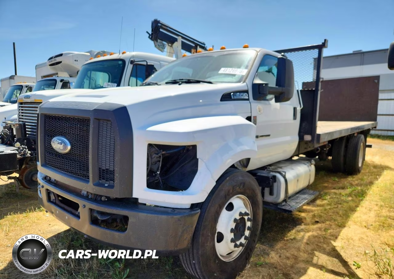 2017 Ford F650 Super Duty Flatbed Truck – zdjęcie 1 z 13