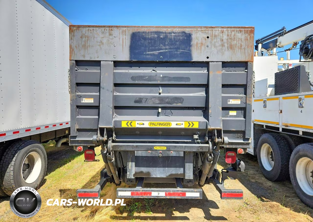 2017 Ford F650 Super Duty Flatbed Truck VIN:1FDWF6DC8HDB00685 - 6