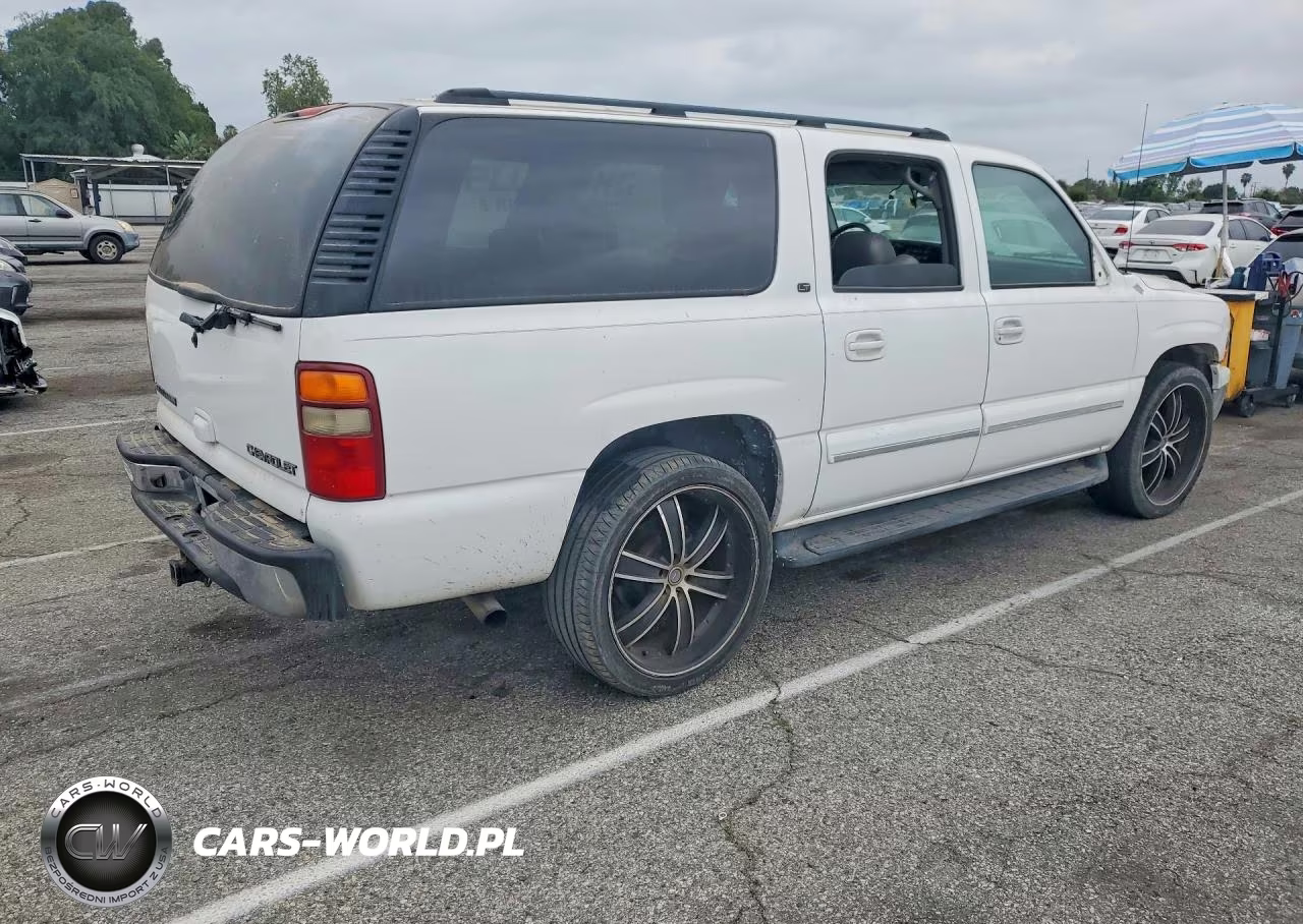 2003 Chevrolet Suburban C1500 VIN:3GNEC16T13G149089 - 3