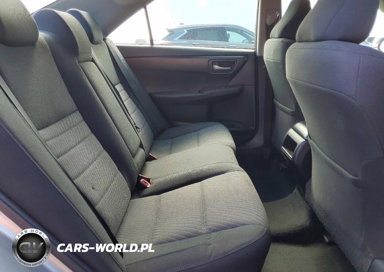 2016 Toyota Camry Le VIN:4T1BF1FK4GU535871 - 10