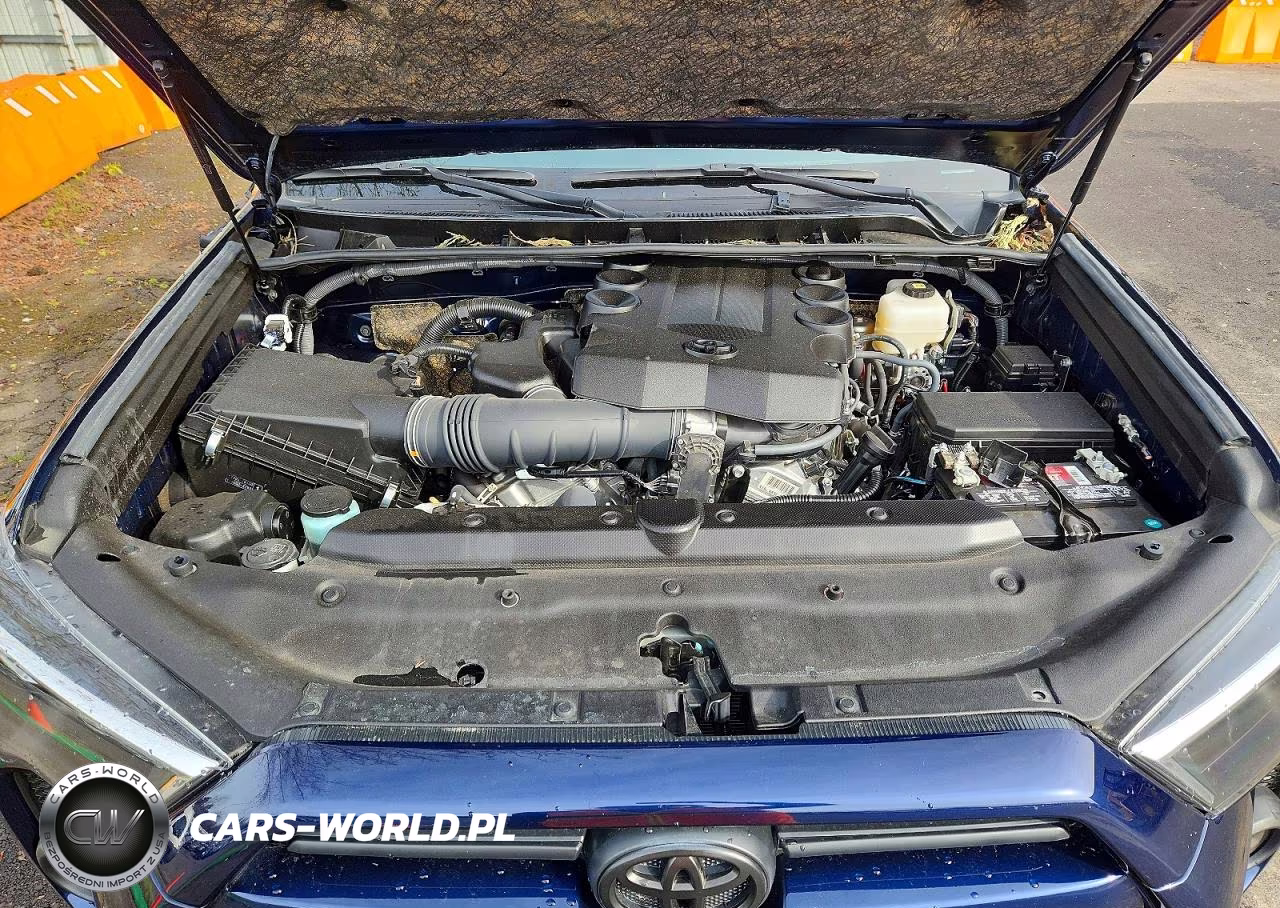 2024 Toyota 4Runner Trd Off-Road Premium VIN:JTERU5JR5R6235781 - 11