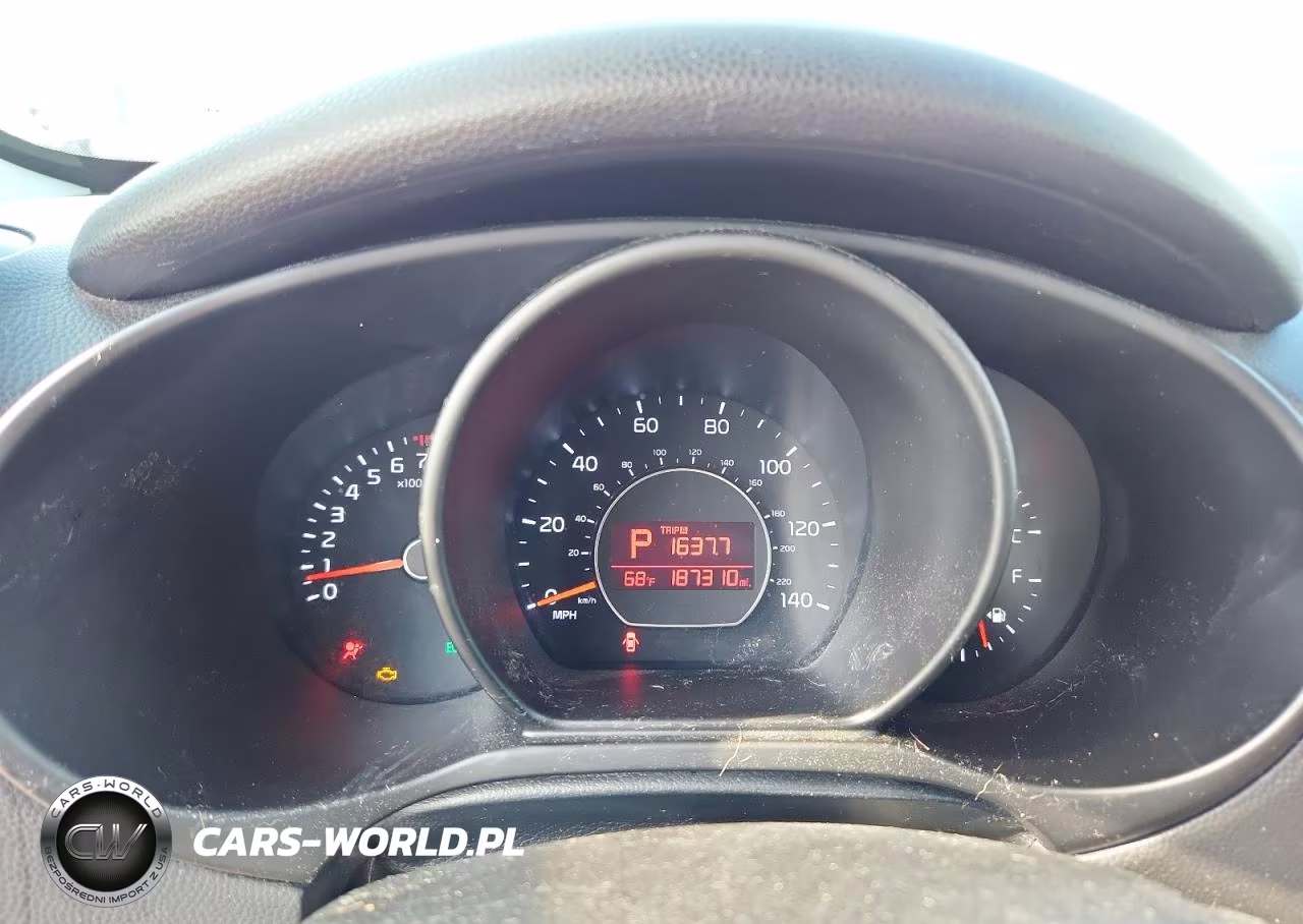 2015 Kia Soul + VIN:KNDJP3A59F7202248 - 9