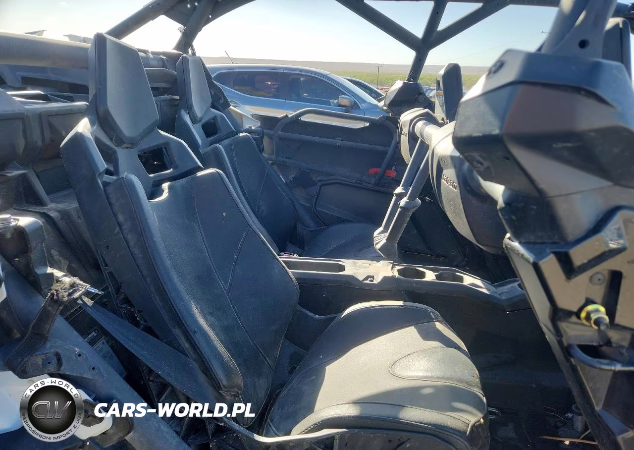 2024 Can-Am Maverick X3 Utility Vehicle VIN:3JBVKAV4XRE000564 - 6