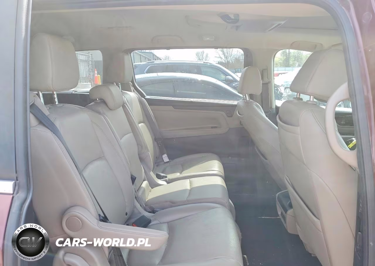 2021 Honda Odyssey Touring VIN:5FNRL6H83MB026871 - 11