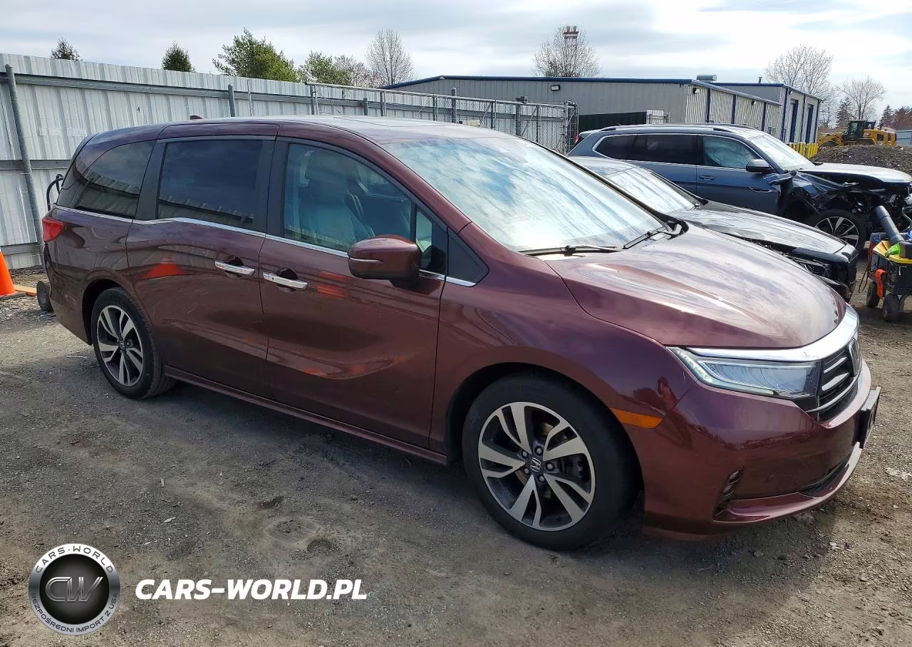 2021 Honda Odyssey Touring VIN:5FNRL6H83MB026871 - 4