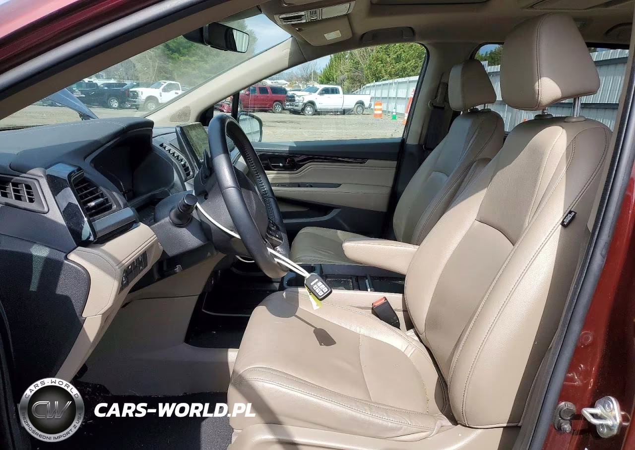 2021 Honda Odyssey Touring VIN:5FNRL6H83MB026871 - 7