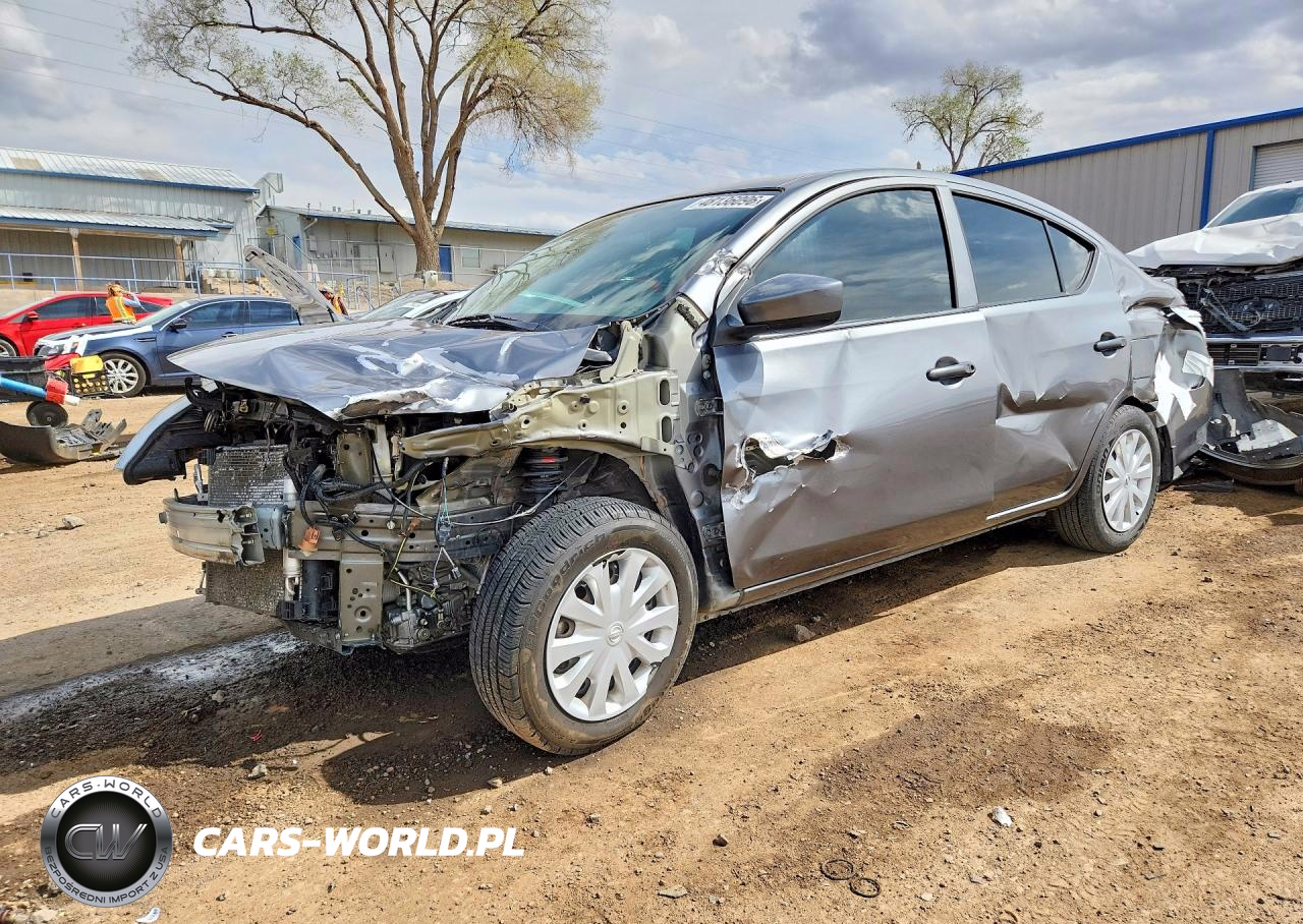 2016 Nissan Versa 1.6 S Plus