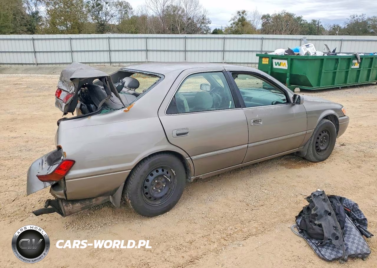 1999 Toyota Camry Ce VIN:4T1BG22K3XU411972 - 3