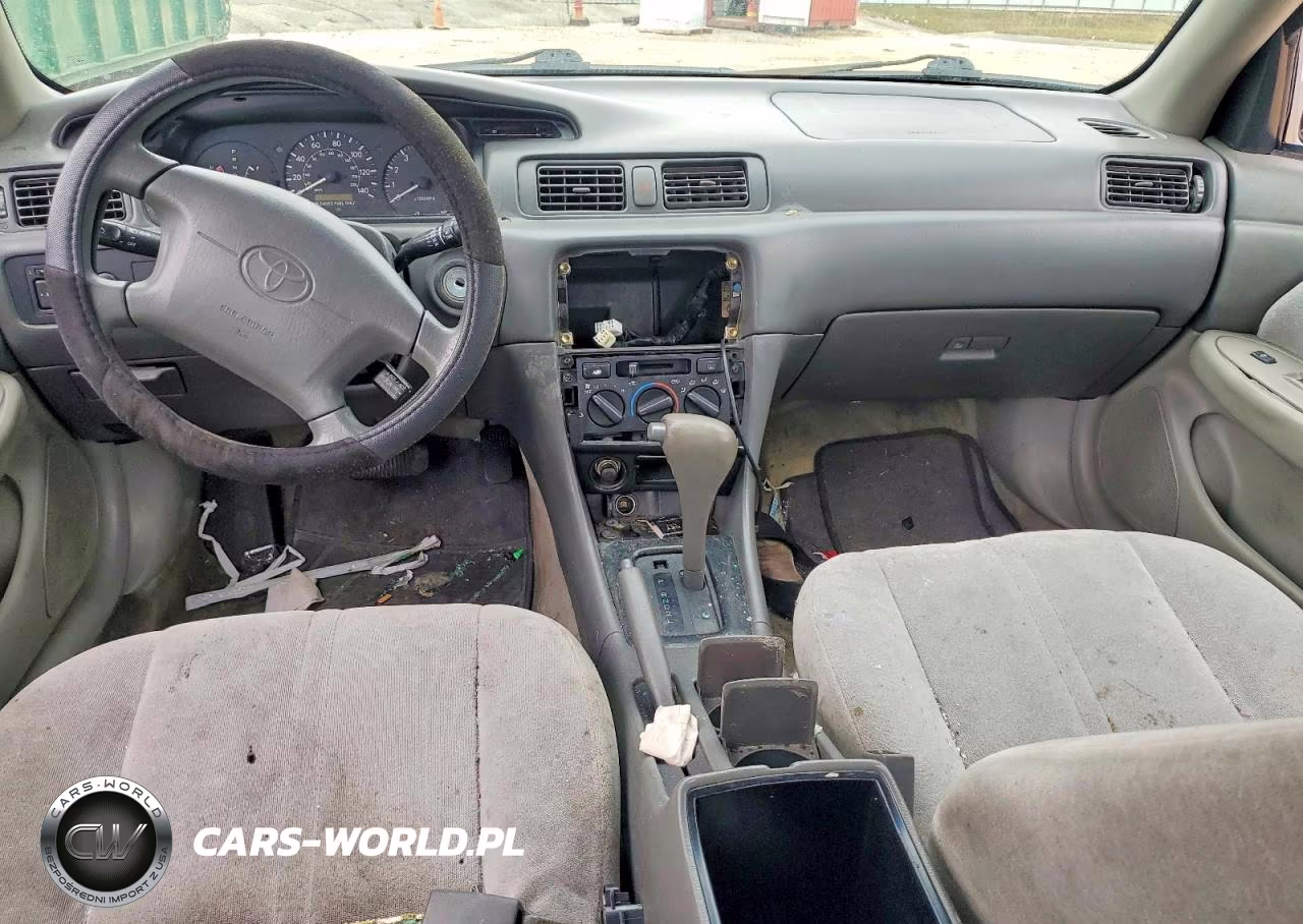 1999 Toyota Camry Ce VIN:4T1BG22K3XU411972 - 8