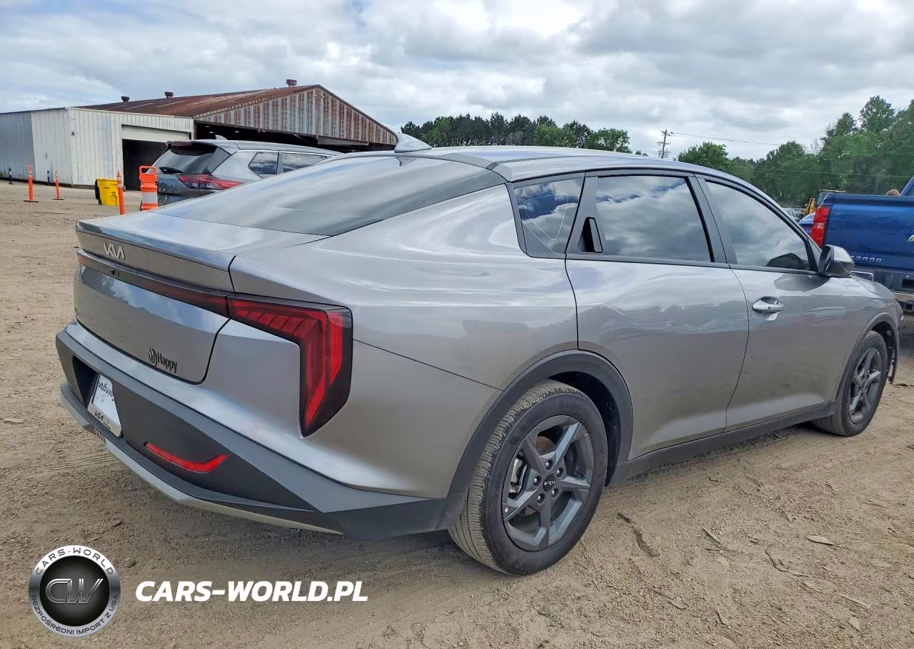 2025 Kia K4 Lxs VIN:3KPFT4DE3SE192409 - 3