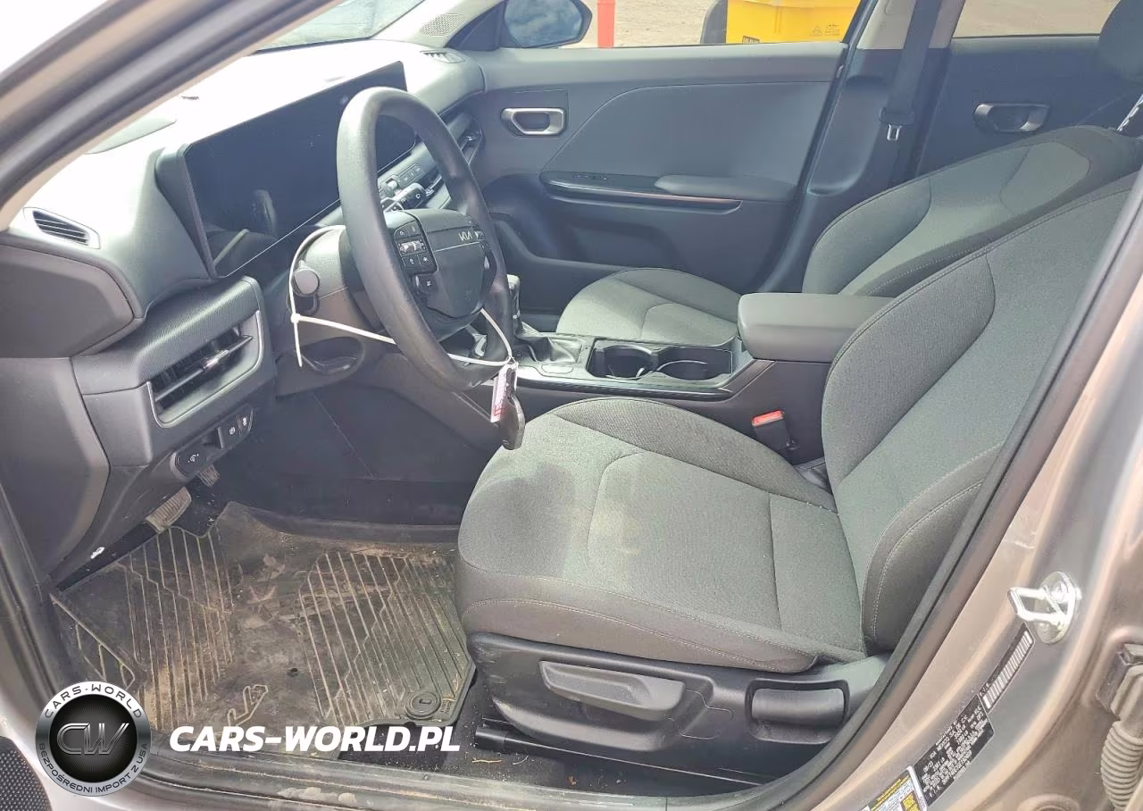 2025 Kia K4 Lxs VIN:3KPFT4DE3SE192409 - 7