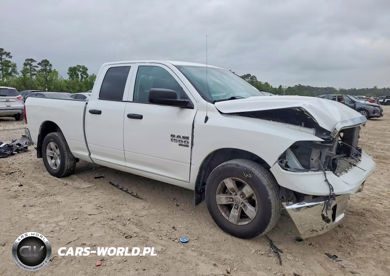 2019 Ram 1500 Classic Tradesman VIN:1C6RR6FGXKS608966 - 4