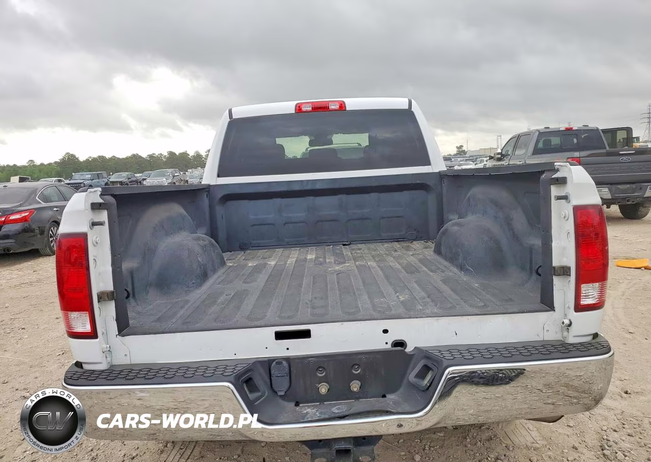 2019 Ram 1500 Classic Tradesman VIN:1C6RR6FGXKS608966 - 6