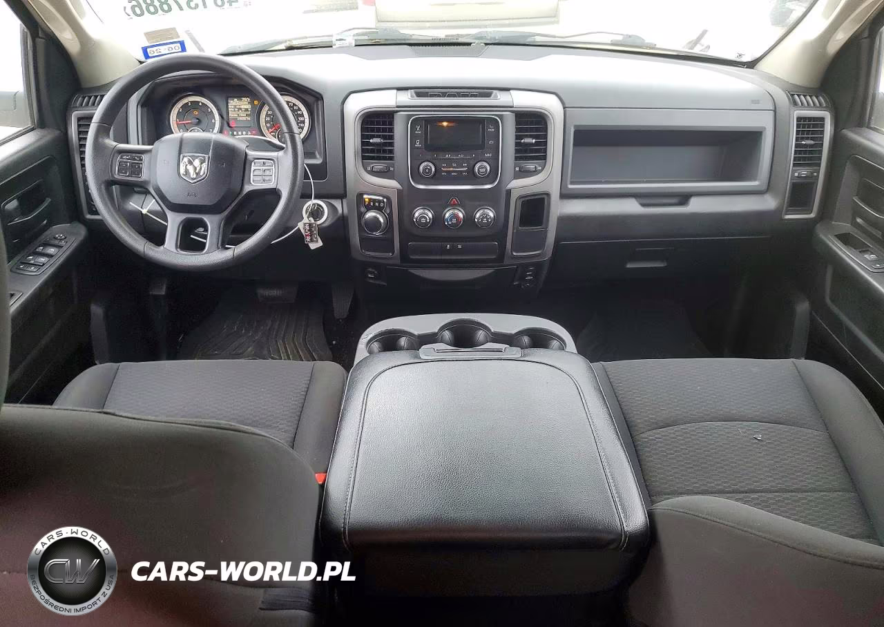 2019 Ram 1500 Classic Tradesman VIN:1C6RR6FGXKS608966 - 8