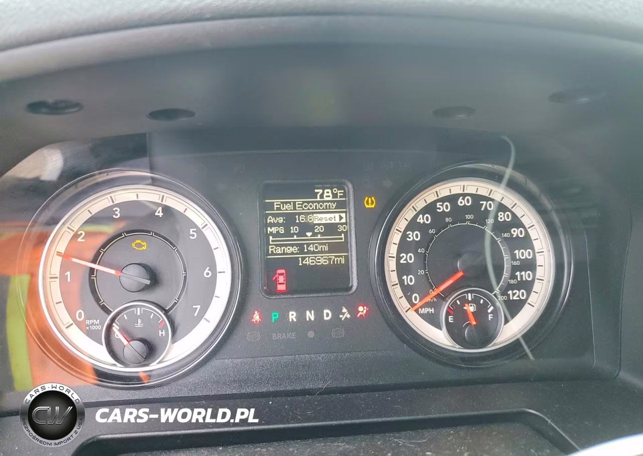 2019 Ram 1500 Classic Tradesman VIN:1C6RR6FGXKS608966 - 9