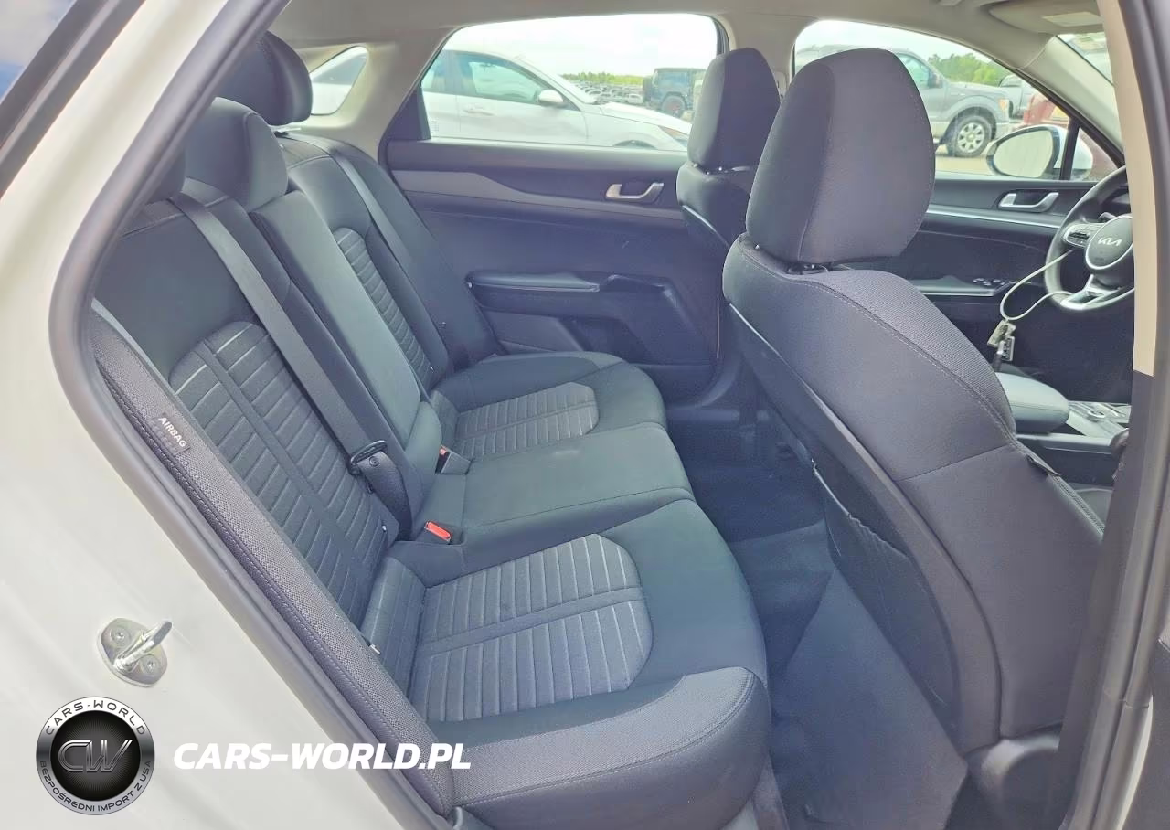 2025 Kia K5 Lxs VIN:KNAG24J77S5322097 - 10