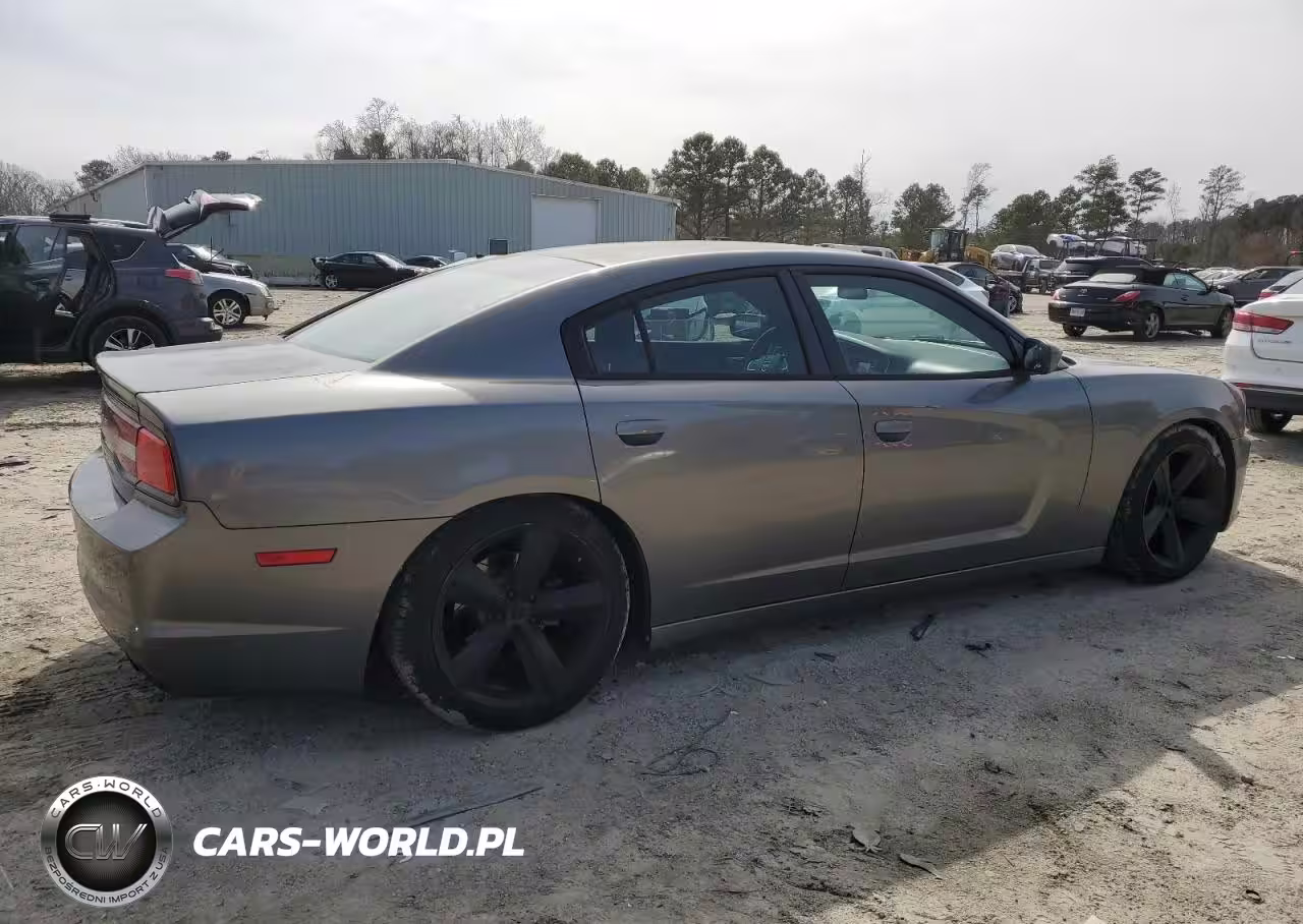 DODGE CHARGER VIN:2B3CL3CG9BH548643 - 3