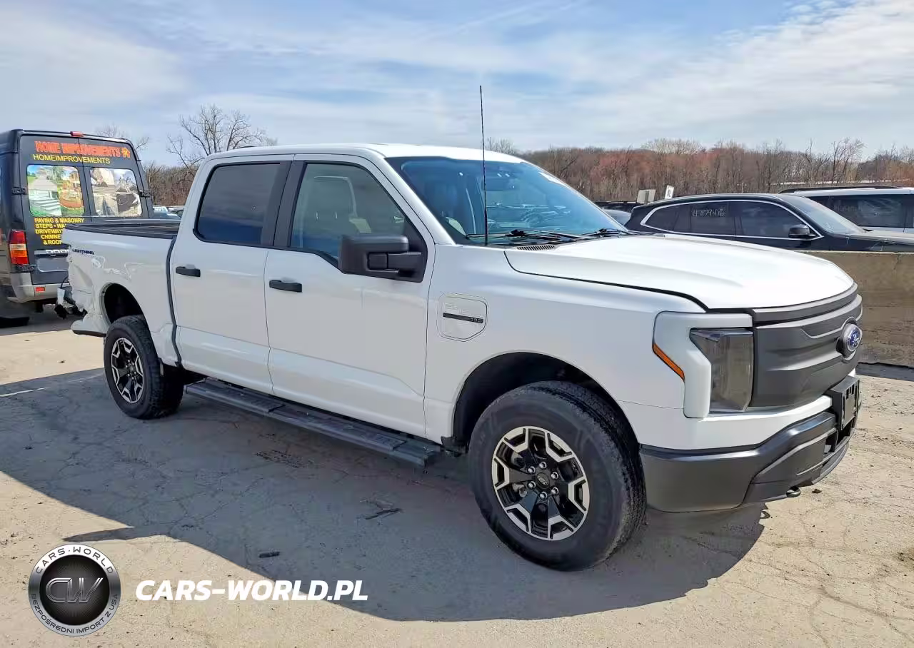 2022 Ford F150 Lightning Pro VIN:1FTVW1EL1NWG14881 - 4