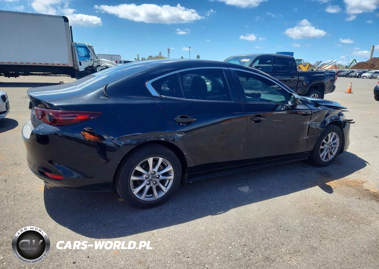 2021 Mazda 3 VIN:3MZBPAA7XMM202771 - 3