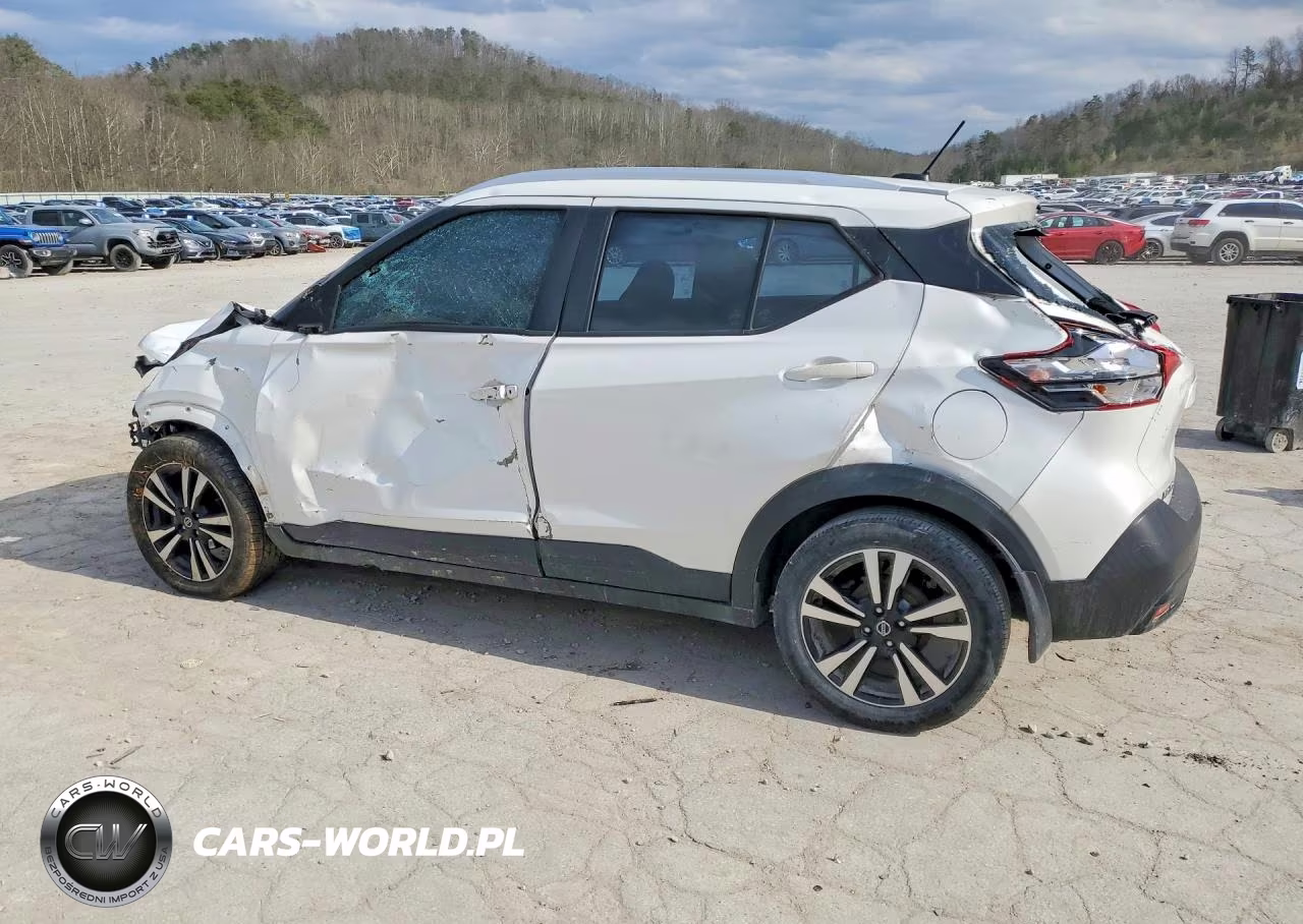 2019 Nissan Kicks Sv VIN:3N1CP5CU9KL546633 - 2