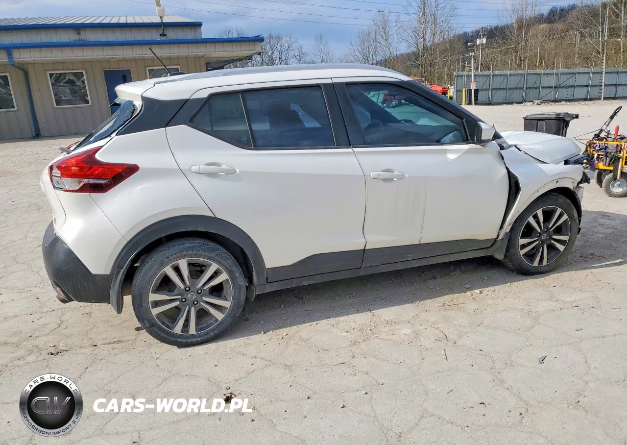 2019 Nissan Kicks Sv VIN:3N1CP5CU9KL546633 - 3