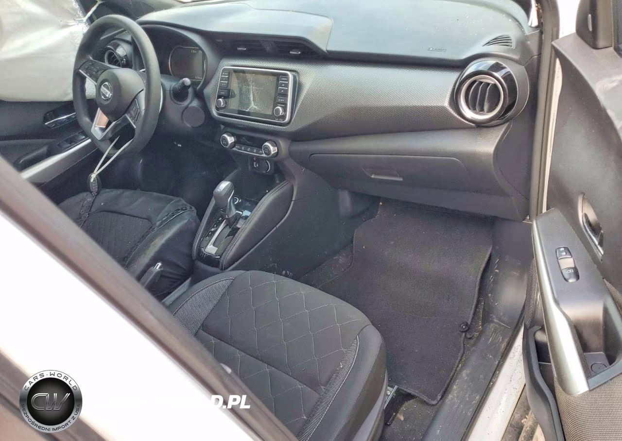 2019 Nissan Kicks Sv VIN:3N1CP5CU9KL546633 - 8