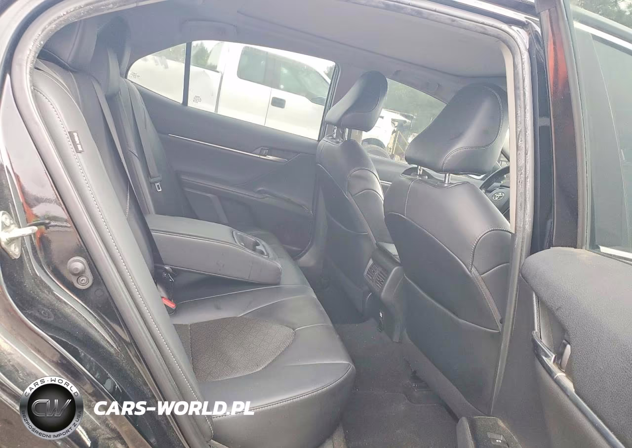 2020 Toyota Camry Xse VIN:4T1K61AK4LU310139 - 10