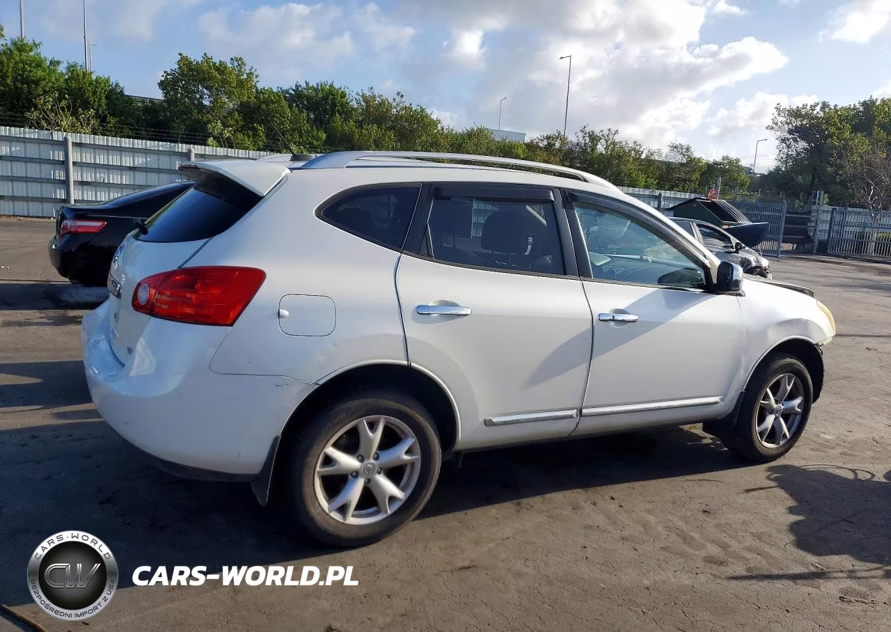 2011 Nissan Rogue S VIN:JN8AS5MT4BW156840 - 3