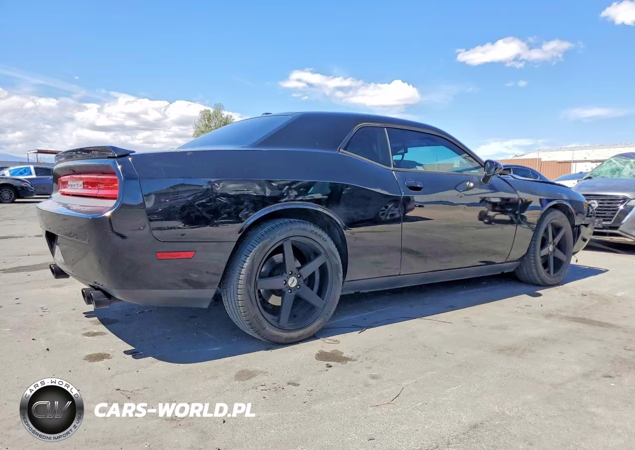 2014 Dodge Challenger Sxt VIN:2C3CDYAG5EH285894 - 3