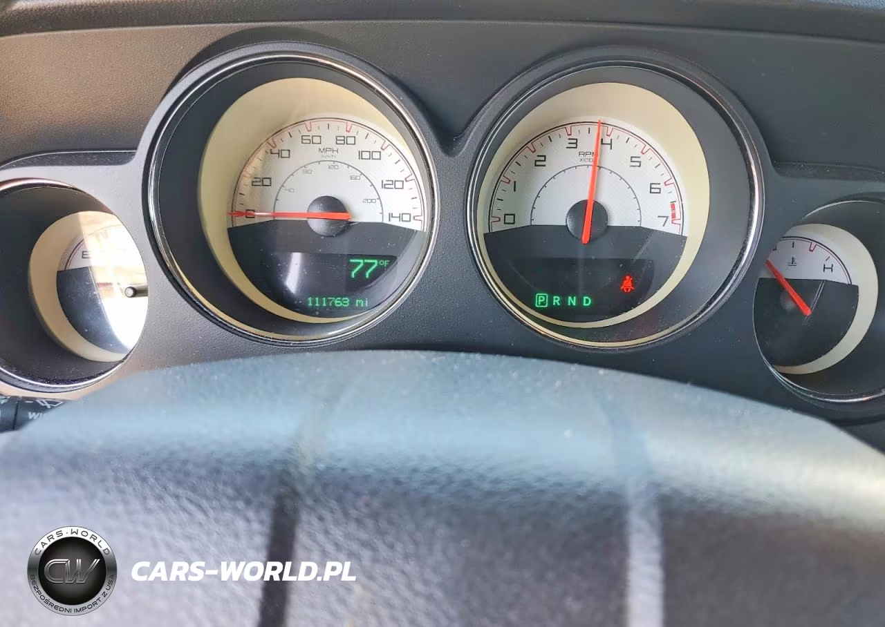 2014 Dodge Challenger Sxt VIN:2C3CDYAG5EH285894 - 9