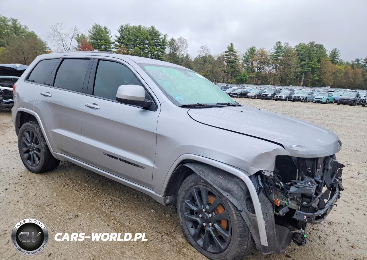 2017 Jeep Grand Cherokee Laredo VIN:1C4RJFAG3HC707431 - 4