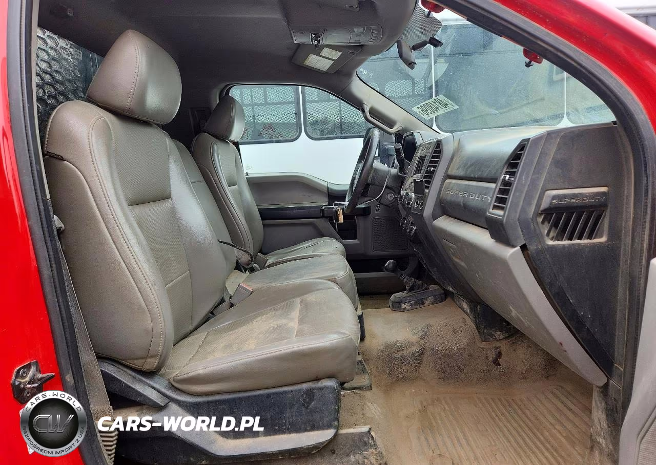 2019 Ford F550 Super Duty VIN:1FDUF5HT0KDA06898 - 11