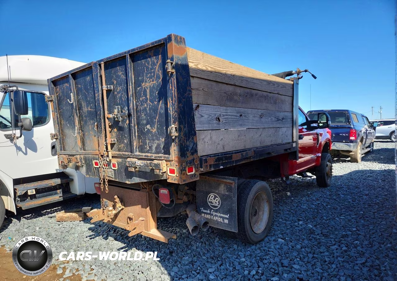 2019 Ford F550 Super Duty VIN:1FDUF5HT0KDA06898 - 3