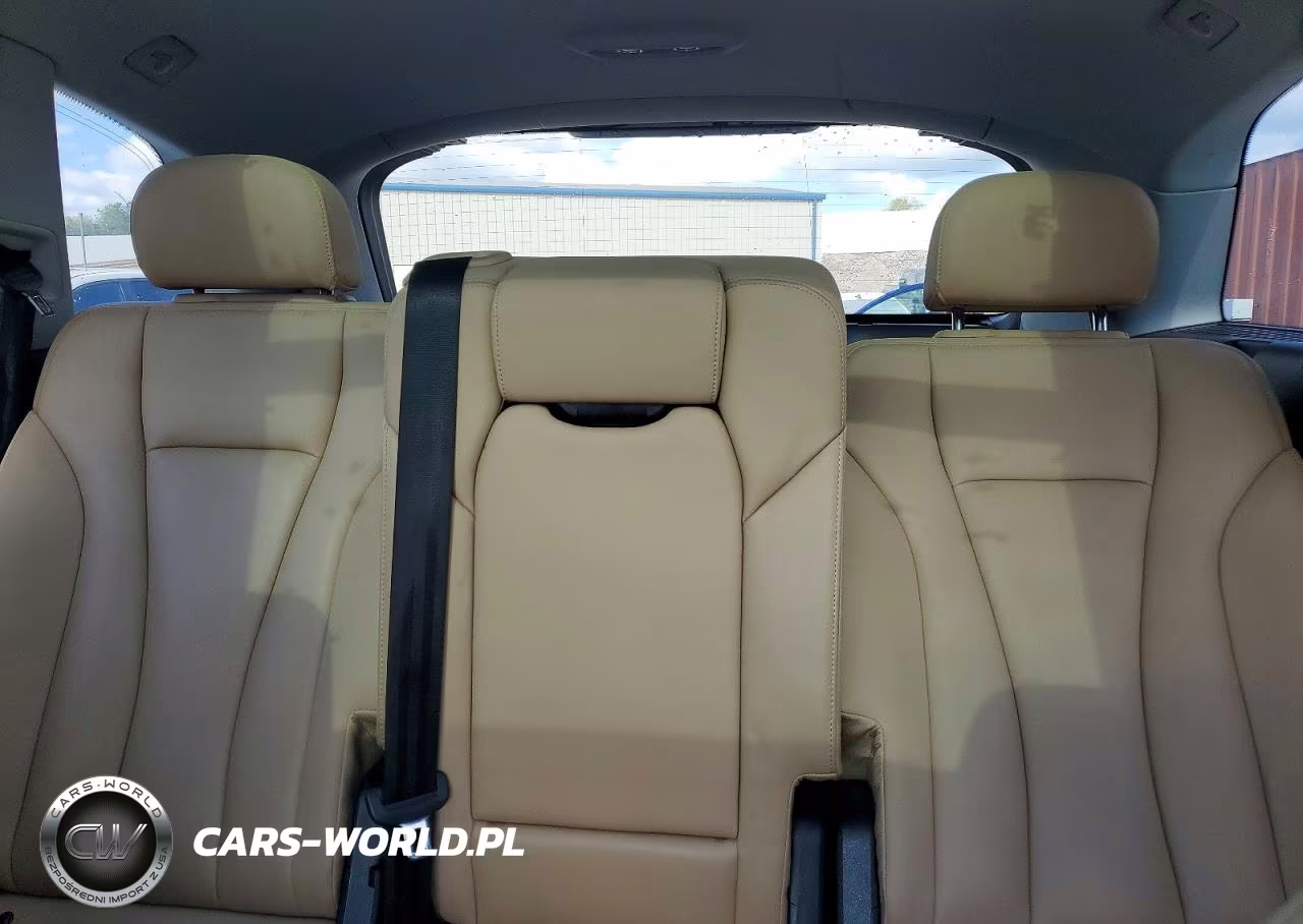2021 Audi Q7 Premium VIN:WA1AJAF71MD033173 - 10