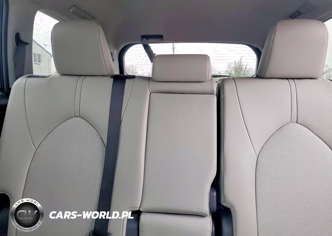 2024 Toyota Grand Highlander Xle VIN:5TDAAAB58RS015971 - 10