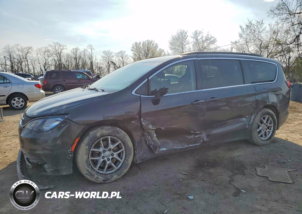 2020 Chrysler Voyager Lxi