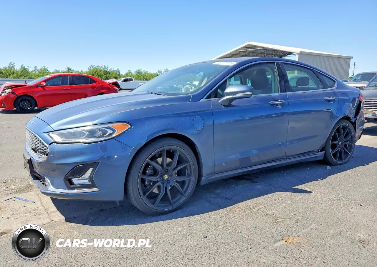 2019 Ford Fusion Titanium – zdjęcie 1 z 12