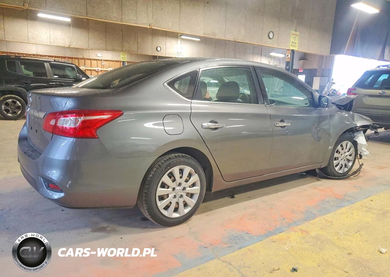 2018 Nissan Sentra S VIN:3N1AB7AP9JY251189 - 3