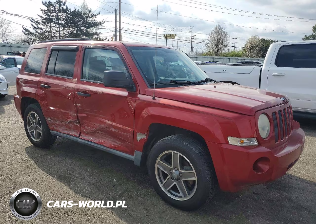 2008 Jeep Patriot Sport VIN:1J8FT28W38D799274 - 4