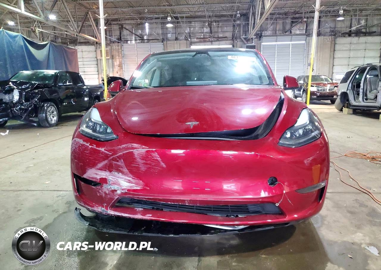 2024 Tesla Model Y VIN:7SAYGDEE0RA283296 - 5