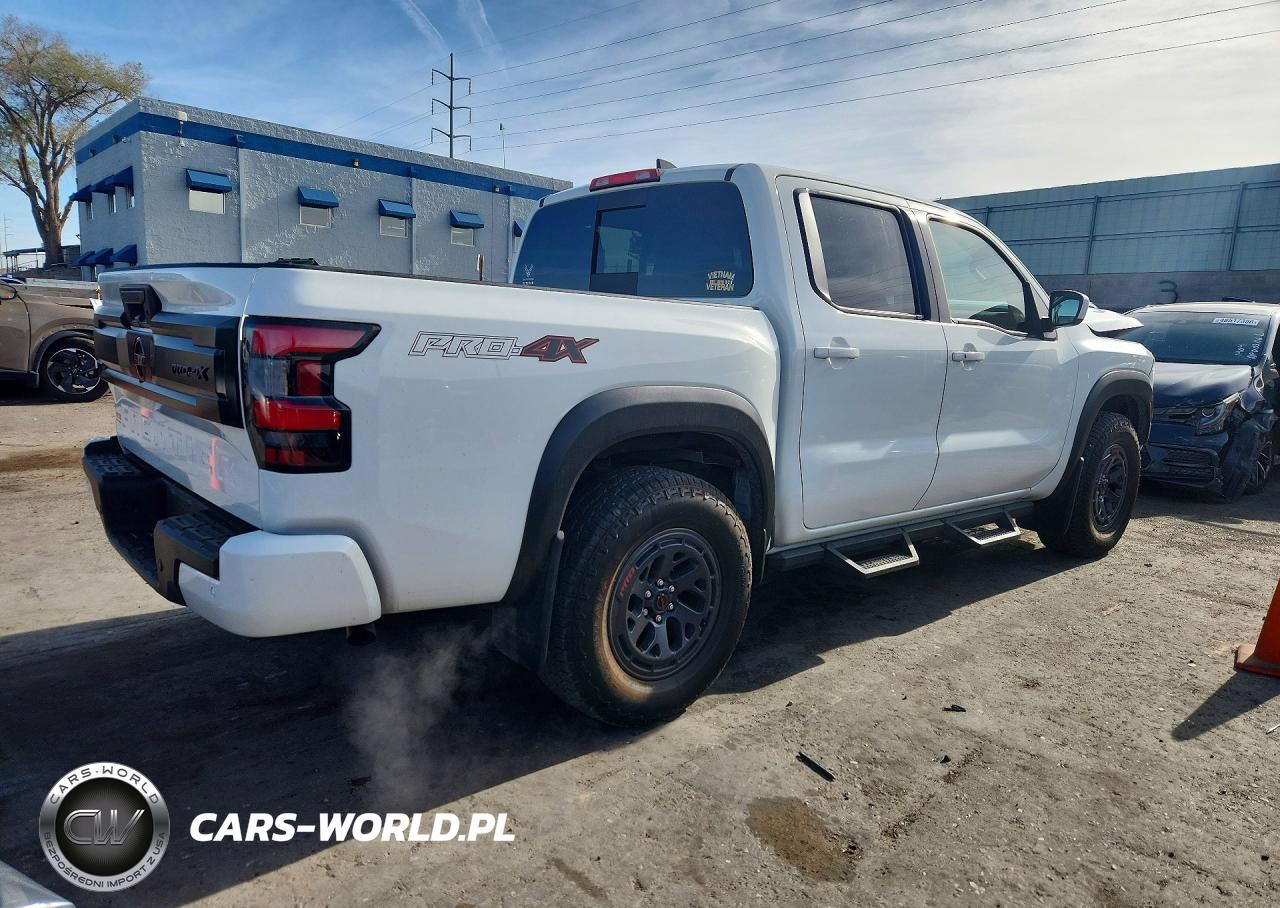 2025 Nissan Frontier Pro-4X VIN:1N6ED1EK5SN625426 - 3