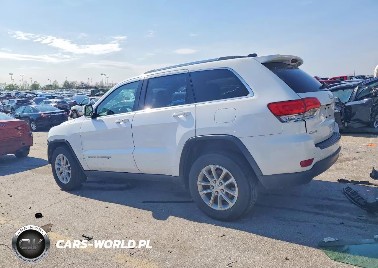 2016 Jeep Grand Cherokee Laredo VIN:1C4RJFAG9GC490496 - 2