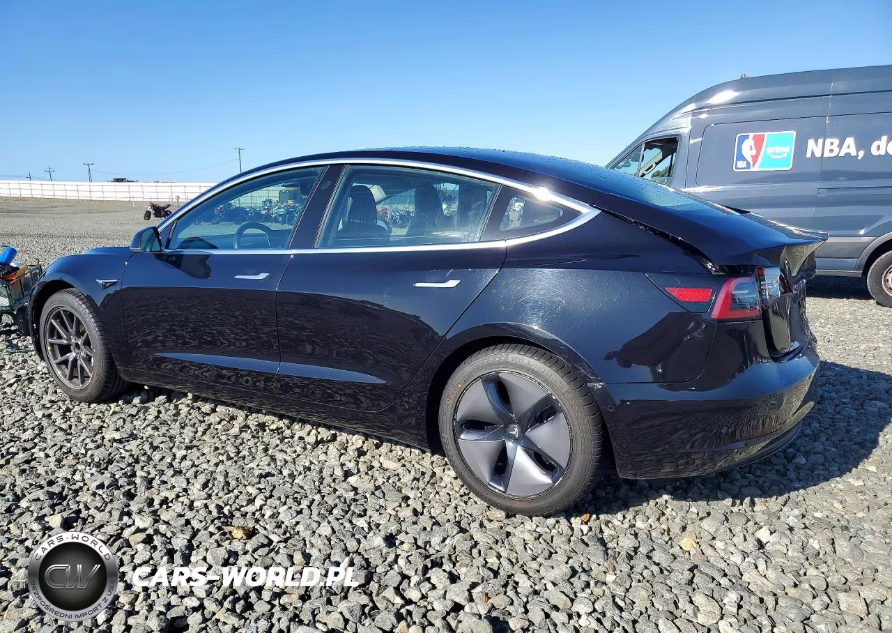 2018 Tesla Model 3 VIN:5YJ3E1EA2JF070978 - 2