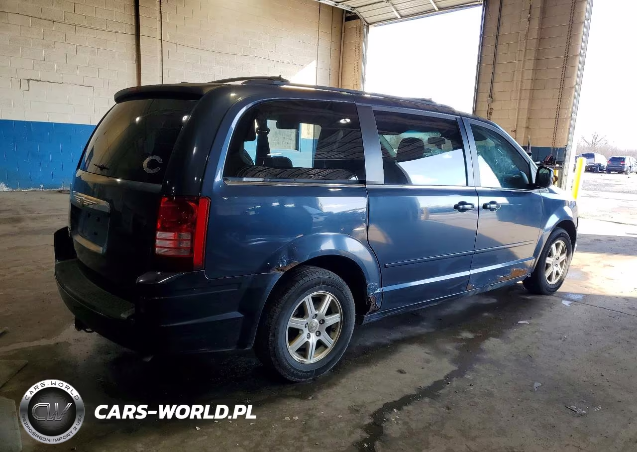 2008 Chrysler Town & Country Touring VIN:2A8HR54P88R826618 - 3