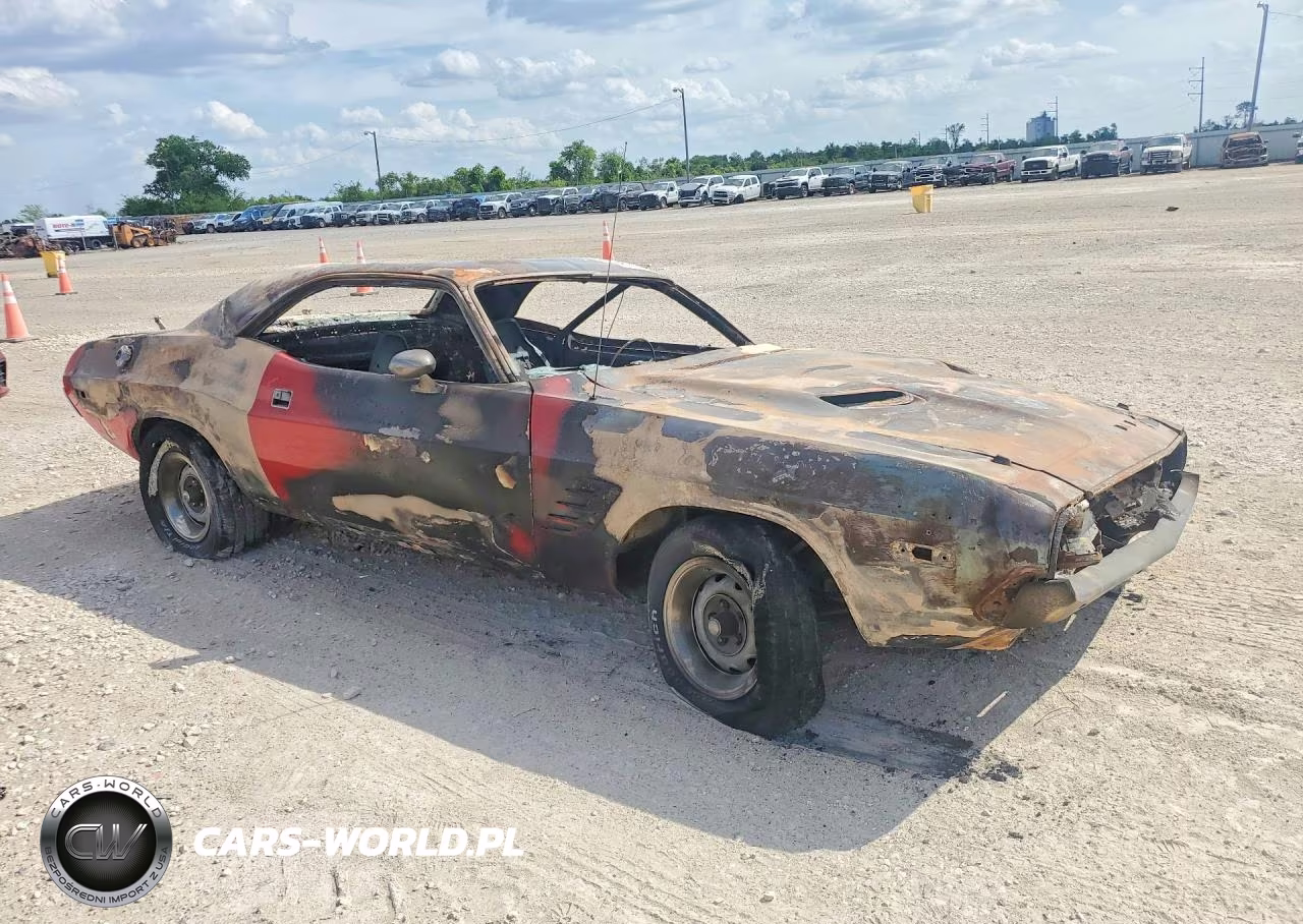 1973 Dodge Challenger VIN:JH23H3B109142 - 4